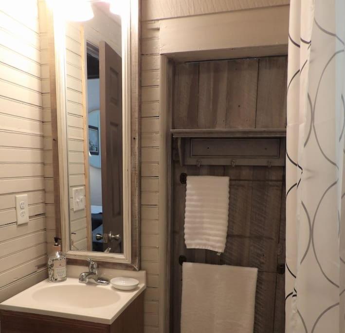 The Farmhouse Private Apartments Eufaula Exterior foto